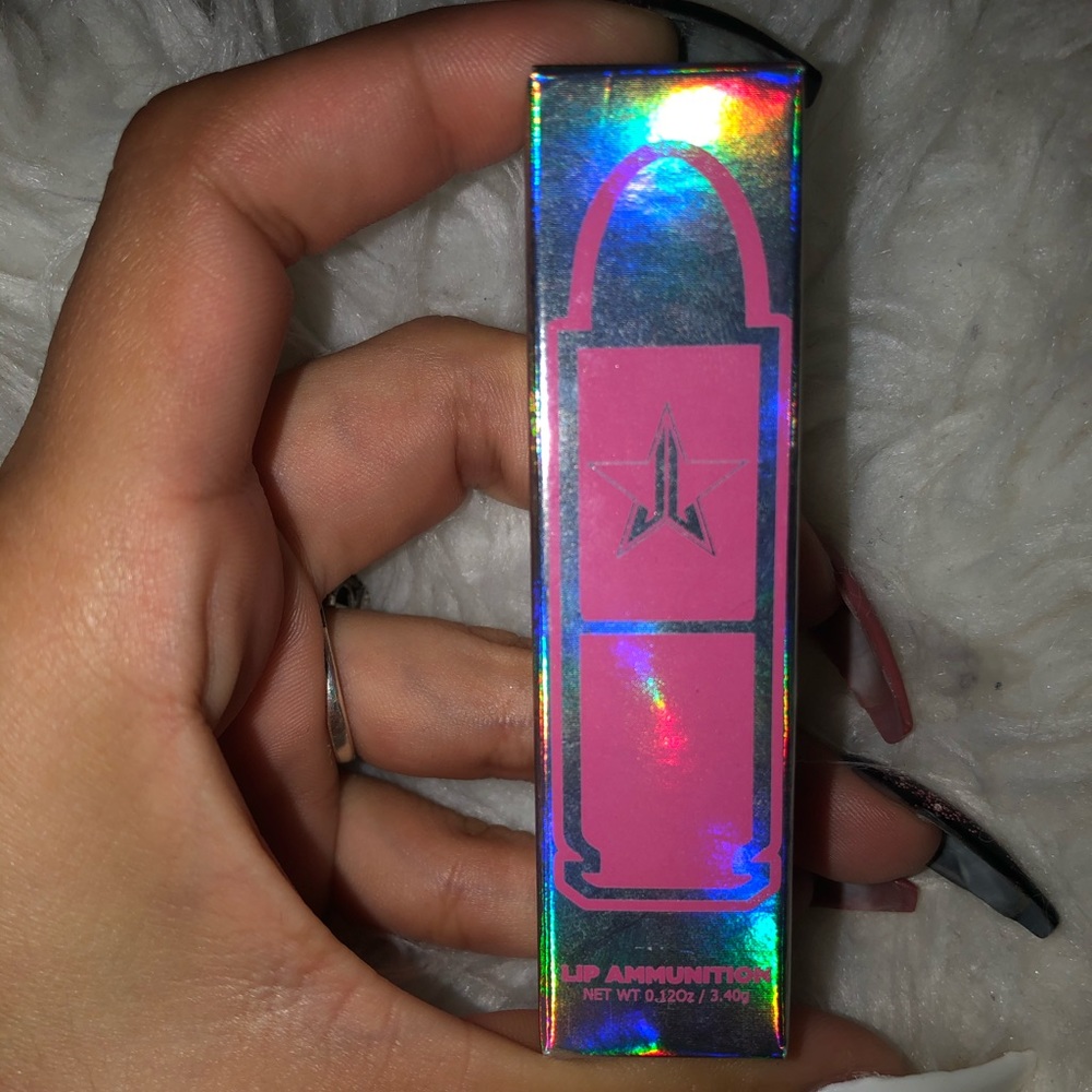 Jeffree Star Redrum lipstick